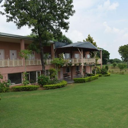 Aravali Hill View Estate Gurgaon Exterior foto