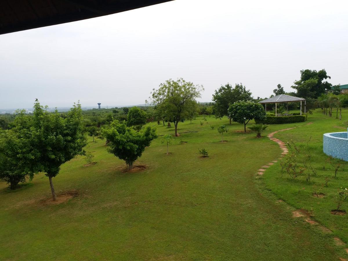 Aravali Hill View Estate Gurgaon Exterior foto
